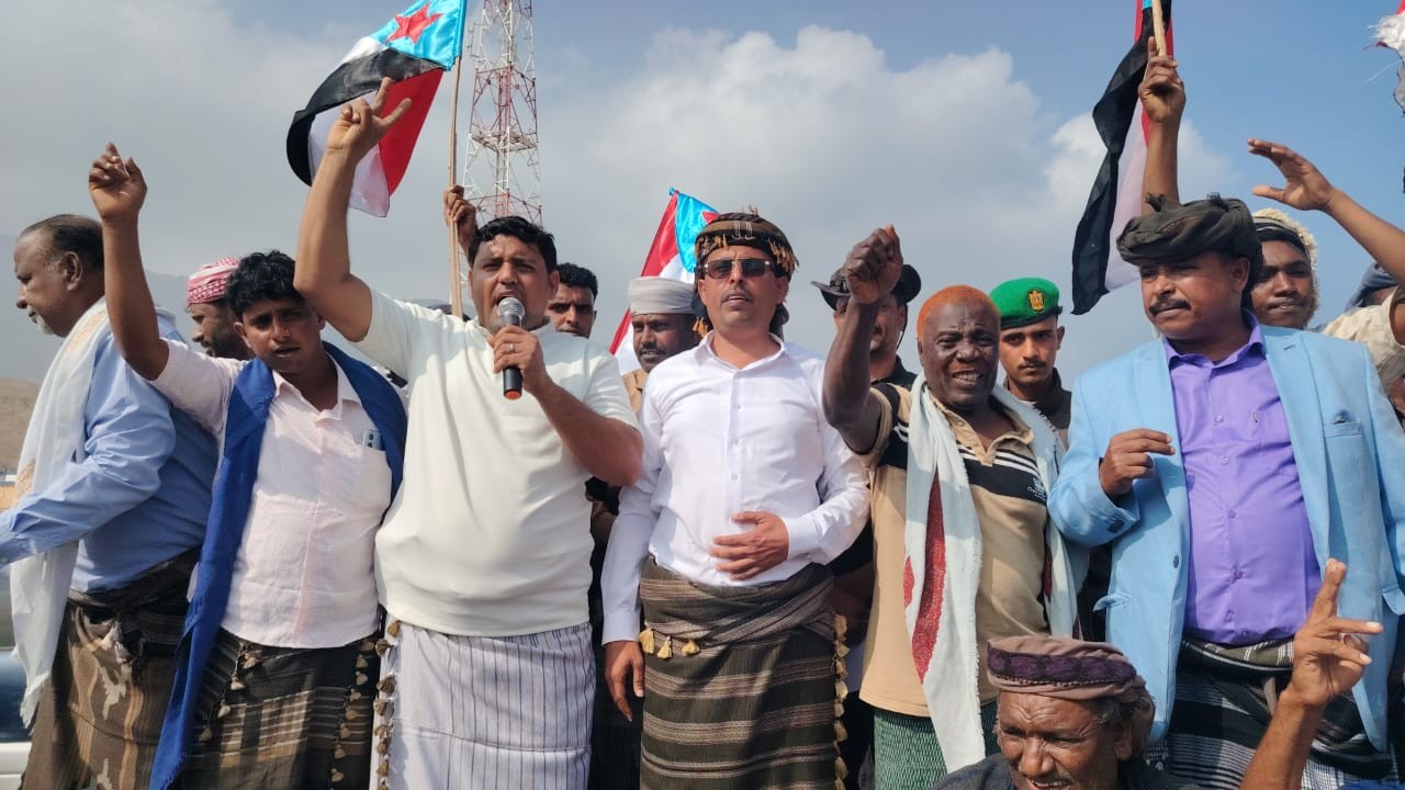 حشد جماهيري واسع في سقطرى يجدد العهد للمجلس الانتقالي الجنوبي ويؤكد الثبات على القضية الجنوبية (بيان)