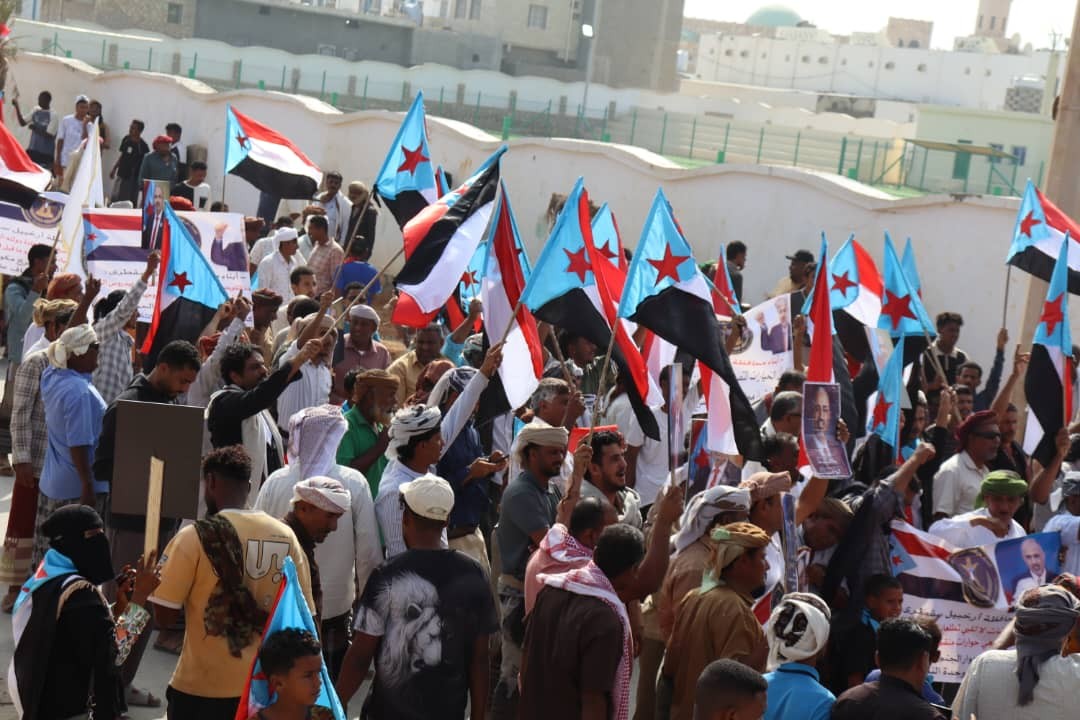حشد جماهيري واسع في سقطرى يجدد العهد للمجلس الانتقالي الجنوبي ويؤكد الثبات على القضية الجنوبية (بيان)