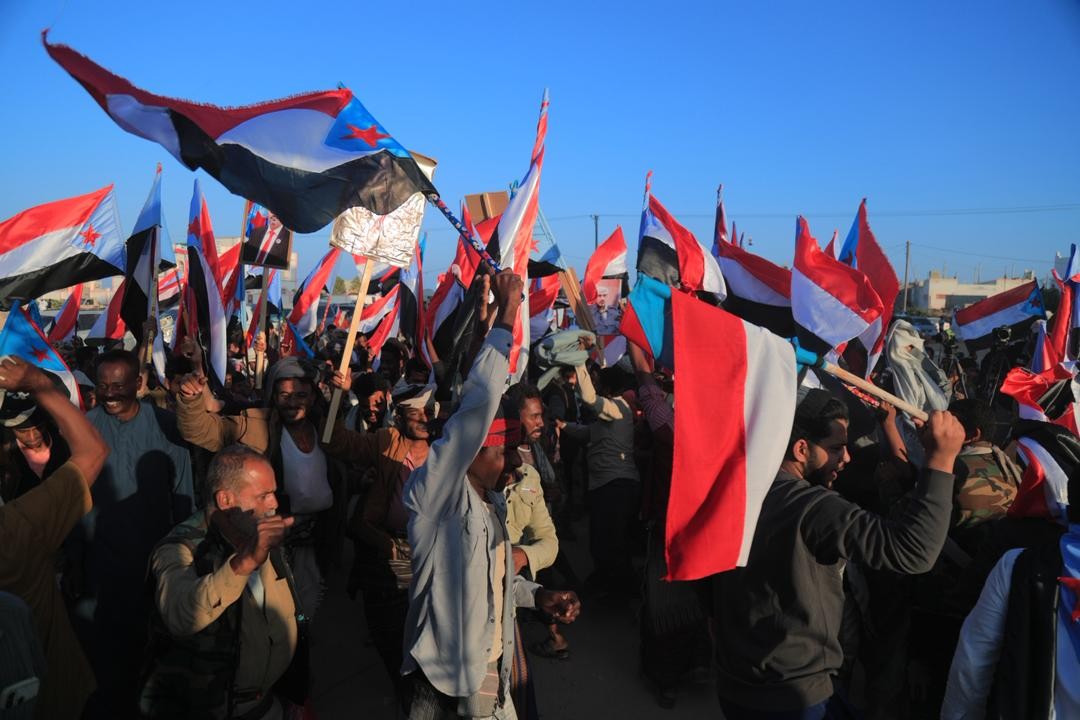 المهرة تشهد حشد جماهيري يجدد التفويض للمجلس الانتقالي الجنوبي(بيان)