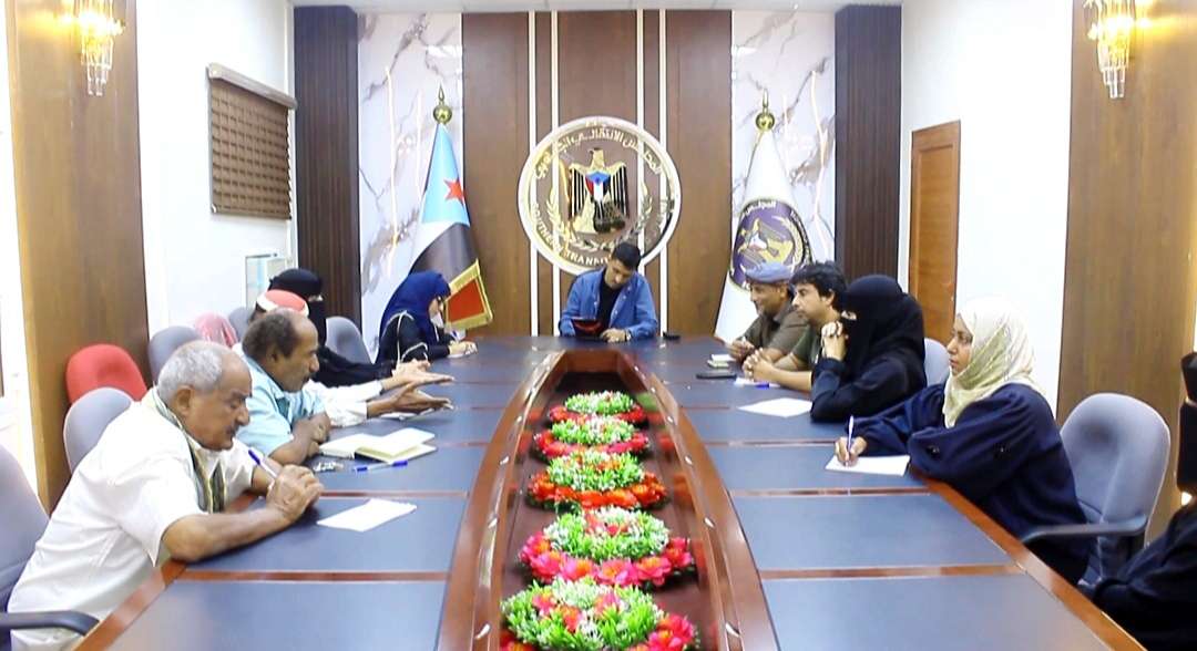 انتقالي العاصمة عدن يعقد لقاءً تشاورياً برؤساء الأقسام التنظيمية بالمديريات