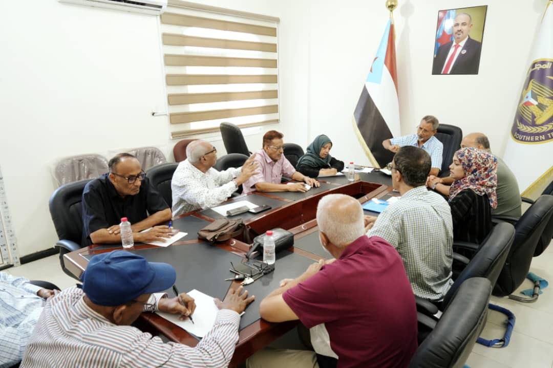 الهيئة الاقتصادية والخدمية تعقد اجتماعها الدوري وتناقش مستجدات الأوضاع الاقتصادية الراهنة