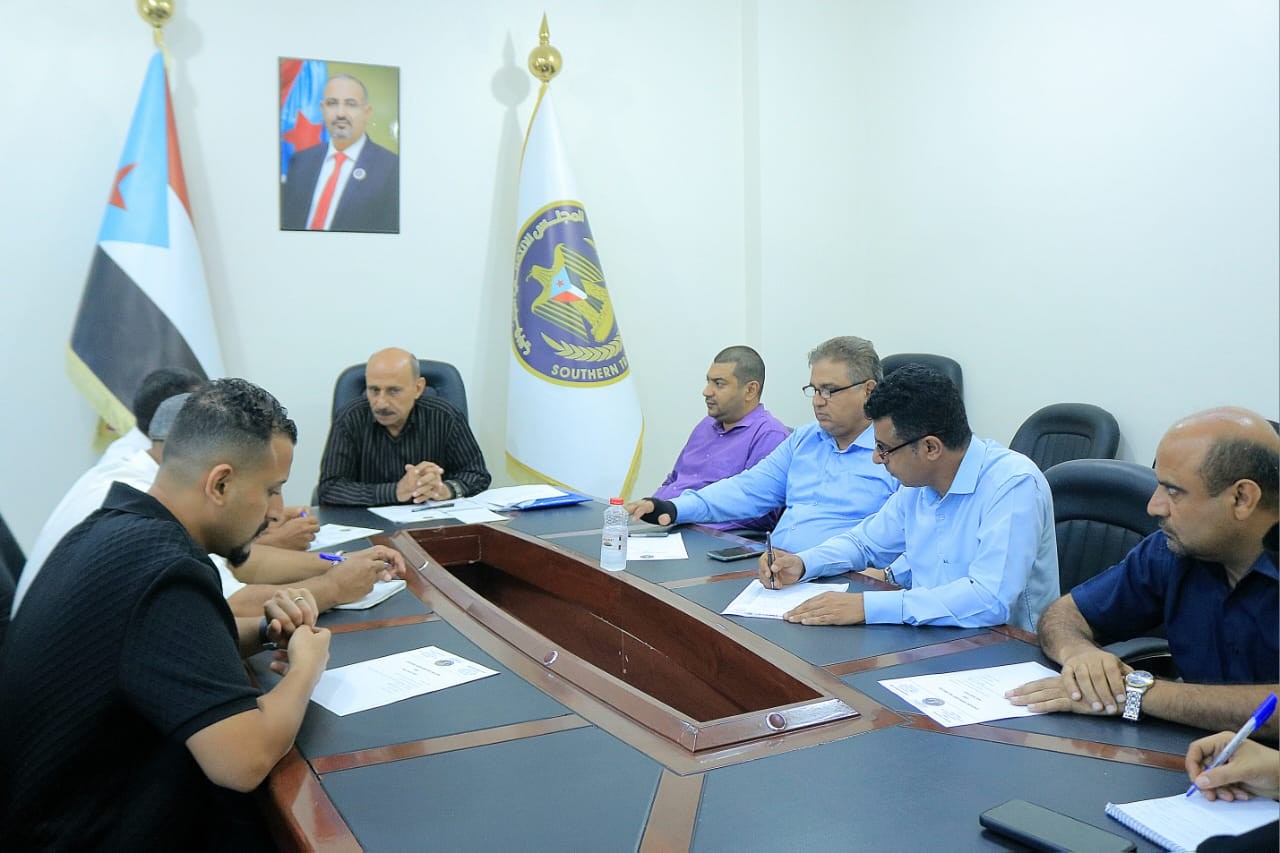 هيئة الشؤون القانونية تناقش ملفات الجرائم التي ارتكبتها السعودية وسلطات الأمر الواقع بحق شعب الجنوب