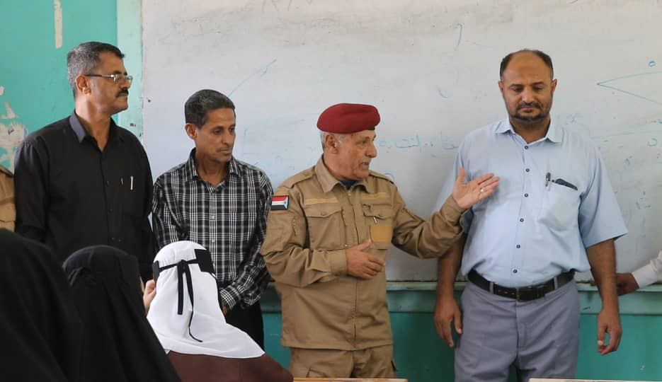 رئيس تنفيذية انتقالي الضالع يدشن امتحانات الثانوية العامة في ثانوية عائشة للبنات