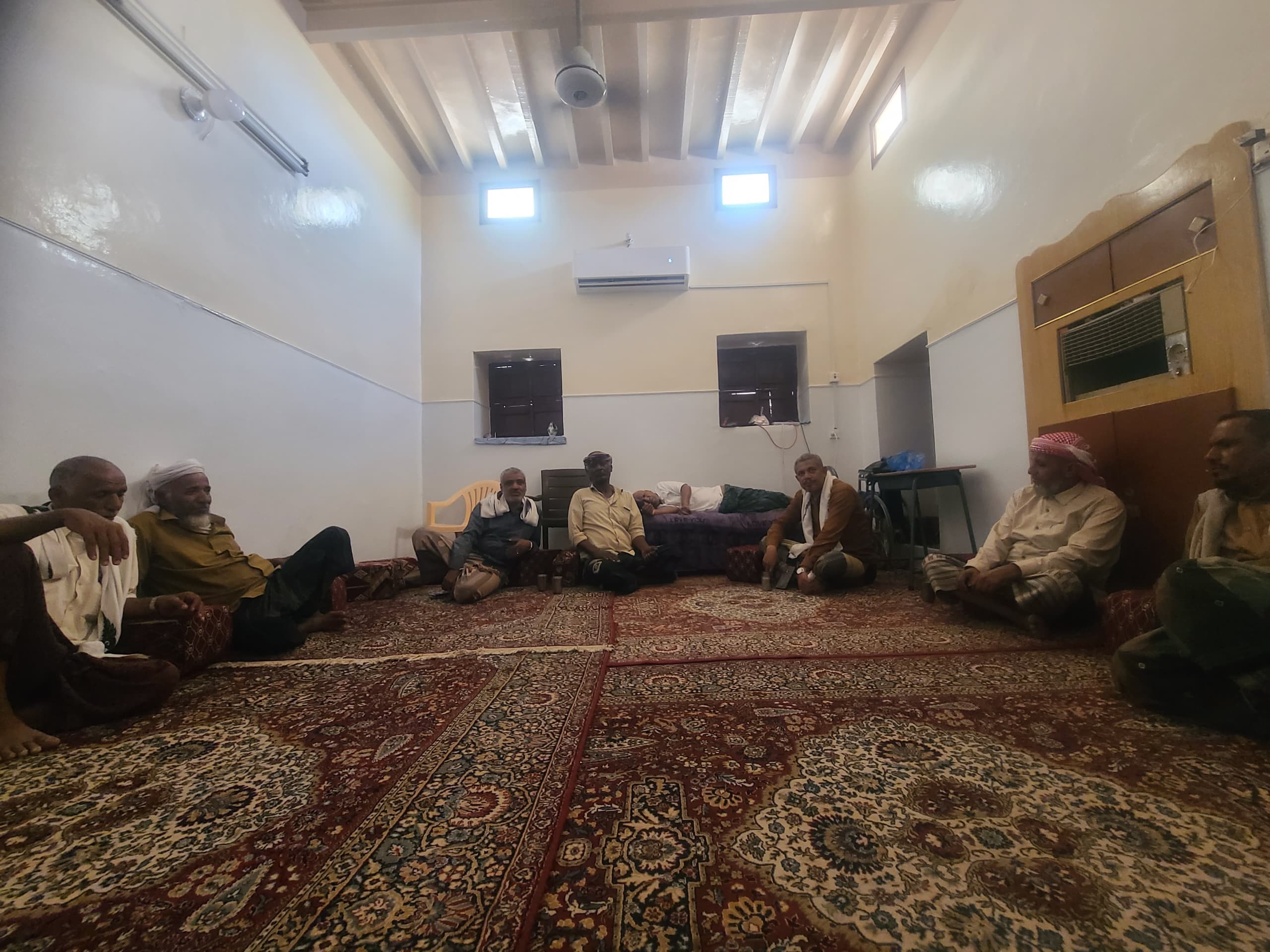 انتقالي القطن ينفذ زيارات عيدية لعدد من المشايخ والأعيان والشخصيات الاجتماعية بالمديرية 8 انتقالي القطن ينفذ زيارات عيدية لعدد من المشايخ والأعيان والشخصيات الاجتماعية بالمديرية