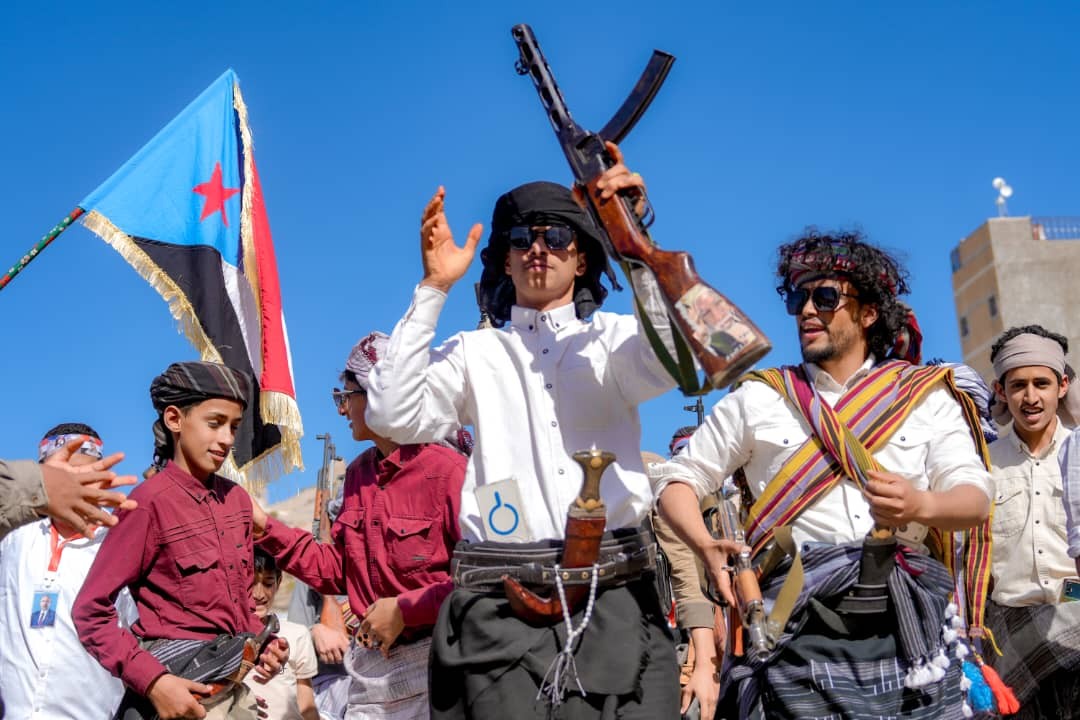 الشيخ النقيب والحالمي وعدد من قيادات الانتقالي يشاركون في مهرجان الموسطة التراثي بيافع