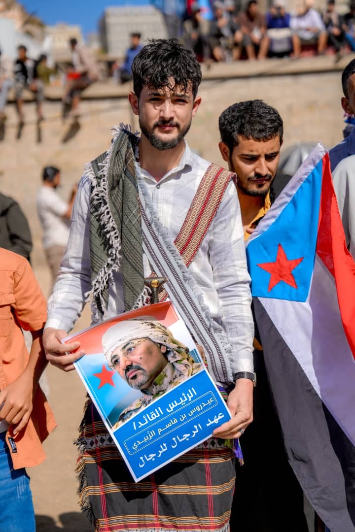 الشيخ النقيب والحالمي وعدد من قيادات الانتقالي يشاركون في مهرجان الموسطة التراثي بيافع