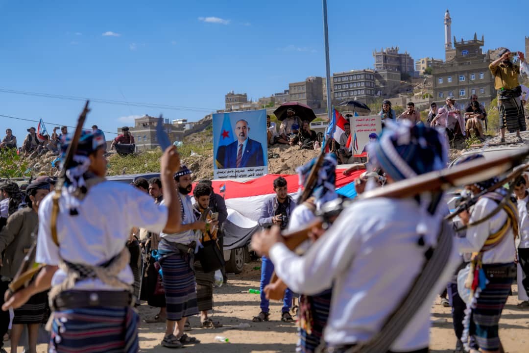 الشيخ النقيب والحالمي وعدد من قيادات الانتقالي يشاركون في مهرجان الموسطة التراثي بيافع