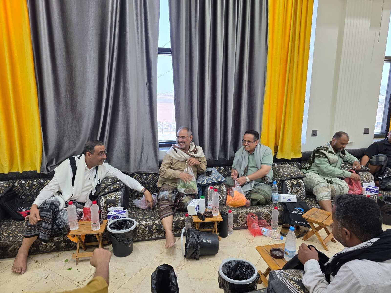 القائم بأعمال الأمين العام يقدّم واجب العزاء في وفاة اللواء محمد سعيد بن بريك بالعاصمة عدن القائم بأعمال الأمين العام يقدّم واجب العزاء في وفاة اللواء محمد سعيد بن بريك بالعاصمة عدن