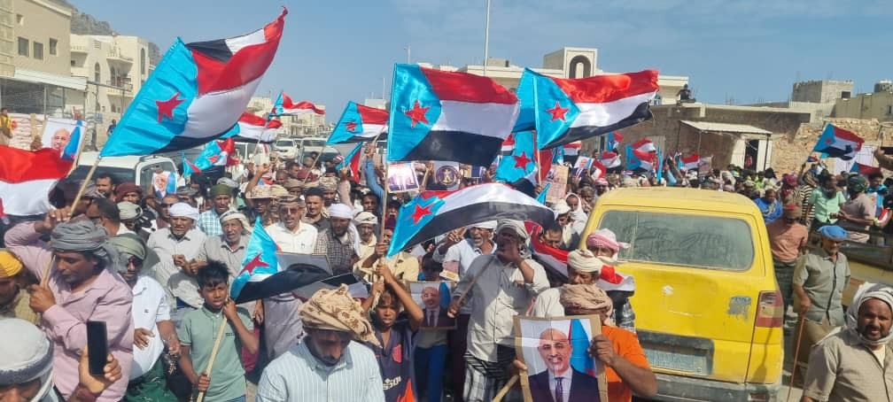 سقطرى تشهد حشودًا جماهيرية للتصعيد ضد الوصاية والاحتلال في ذكرى 7 يوليو