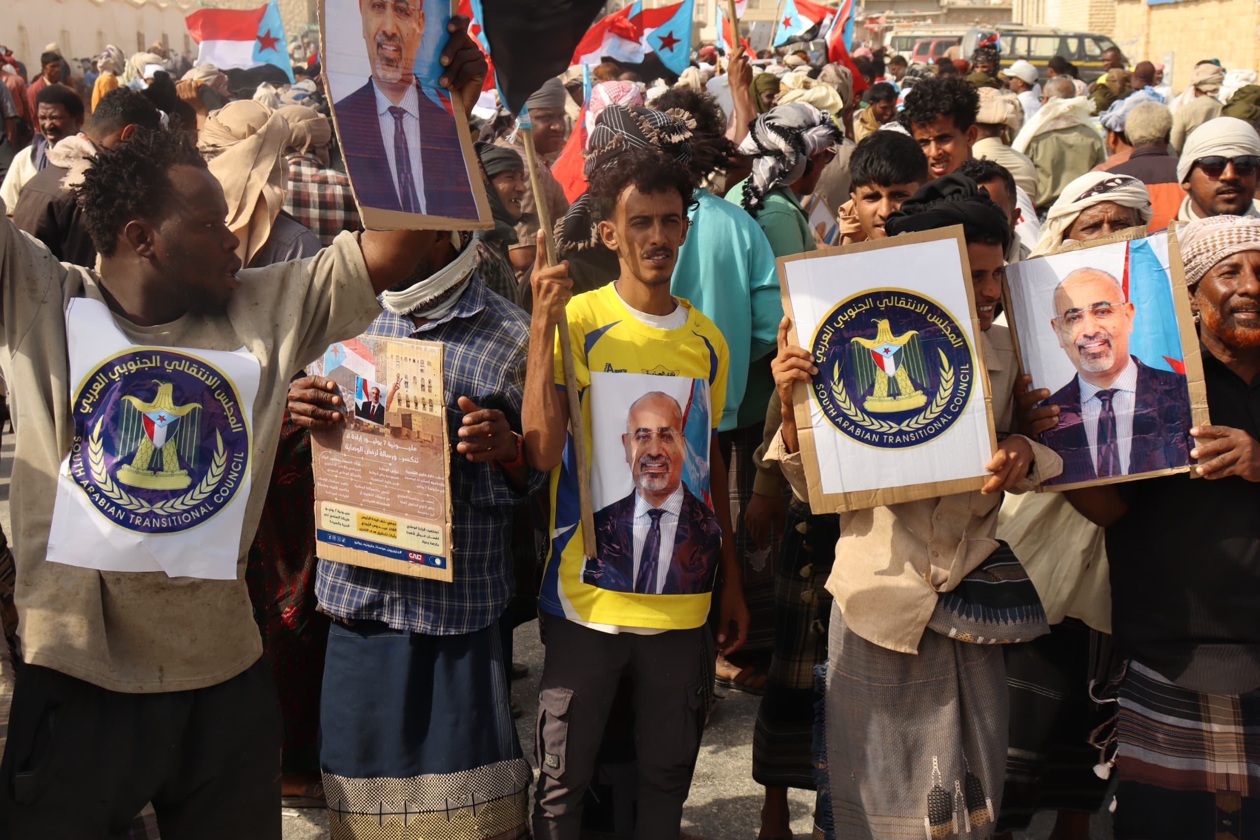سقطرى تشهد حشودًا جماهيرية للتصعيد ضد الوصاية والاحتلال في ذكرى 7 يوليو