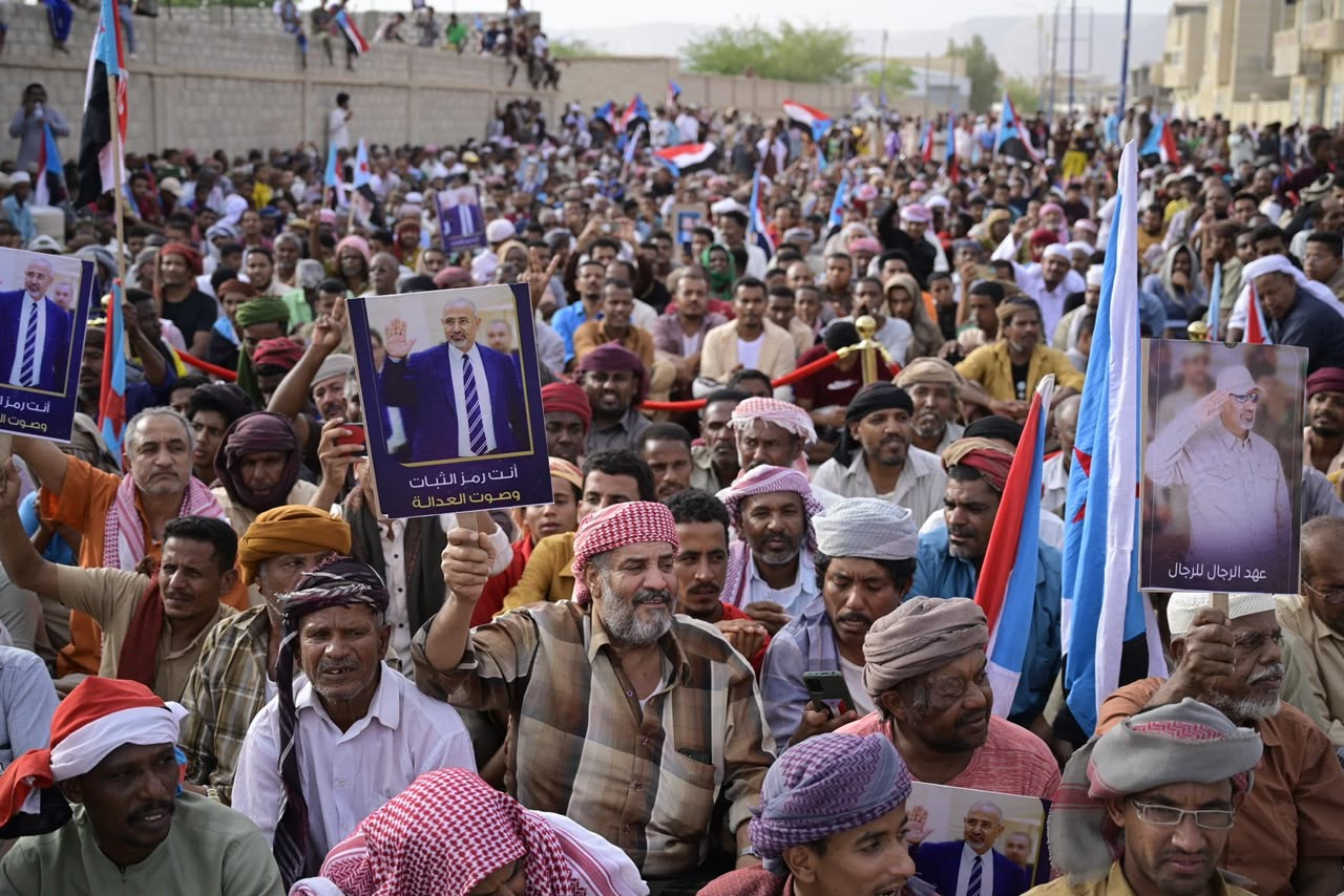 استجابة لدعوة المجلس.. أبناء وادي حضرموت يحتشدون في مليونية "التصعيد ضد الوصاية والاحتلال" 9 استجابة لدعوة المجلس.. أبناء وادي حضرموت يحتشدون في مليونية "التصعيد ضد الوصاية والاحتلال"