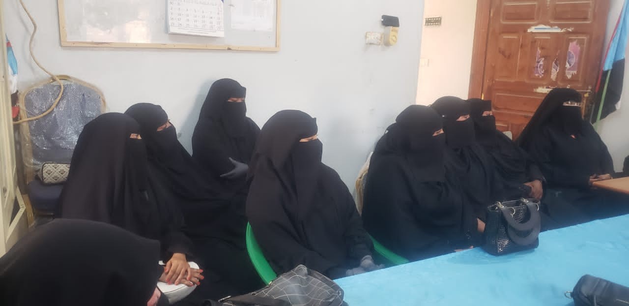 تنفيذية انتقالي حديبو تعقد اجتماعًا موسعًا بالقطاع النسوي 1 تنفيذية انتقالي حديبو تعقد اجتماعًا موسعًا بالقطاع النسوي