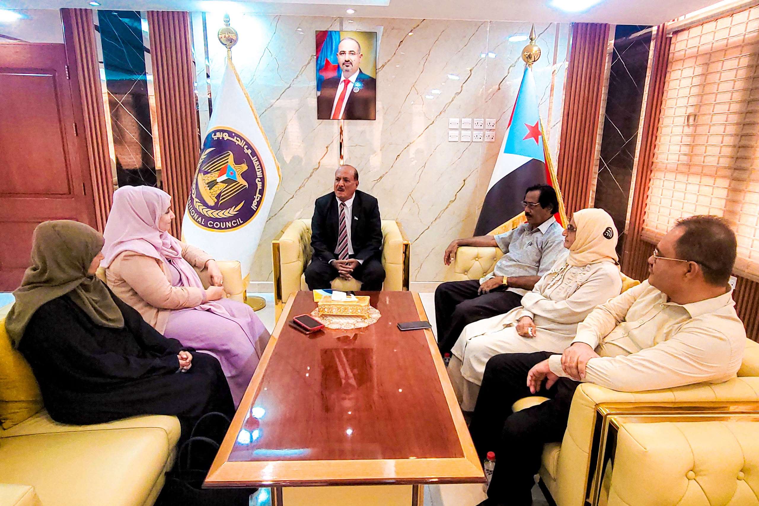 هرهرة يلتقي نائب رئيس نقابة الصحفيين الجنوبيين بمحافظة لحج هرهرة يلتقي نائب رئيس نقابة الصحفيين الجنوبيين بمحافظة لحج