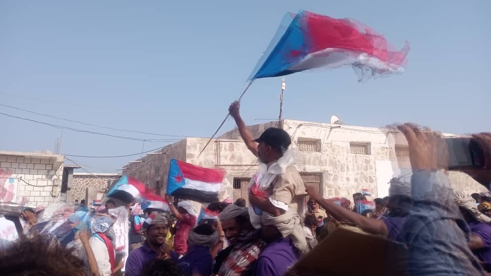 احتشاد جماهيري في قلنسية وعبدالكوري يرفض مشاريع الوصاية والاحتلال ويؤكد التمسك بالسيادة الجنوبية 8 احتشاد جماهيري في قلنسية وعبدالكوري يرفض مشاريع الوصاية والاحتلال ويؤكد التمسك بالسيادة الجنوبية