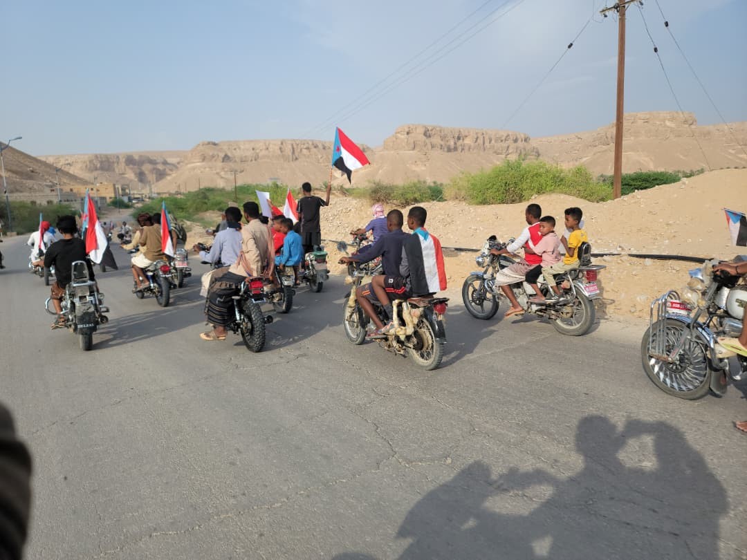 مسيرة سلمية بالدراجات النارية في ساه تؤكد دعم التصعيد الشعبي وترفض تدهور الأوضاع المعيشية