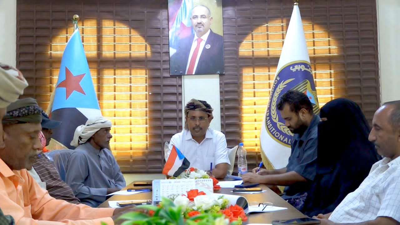 تنفيذية انتقالي سقطرى تعقد اجتماعها الدوري وتناقش ترتيبات التصعيد السلمي تنفيذية انتقالي سقطرى تعقد اجتماعها الدوري وتناقش ترتيبات التصعيد السلمي