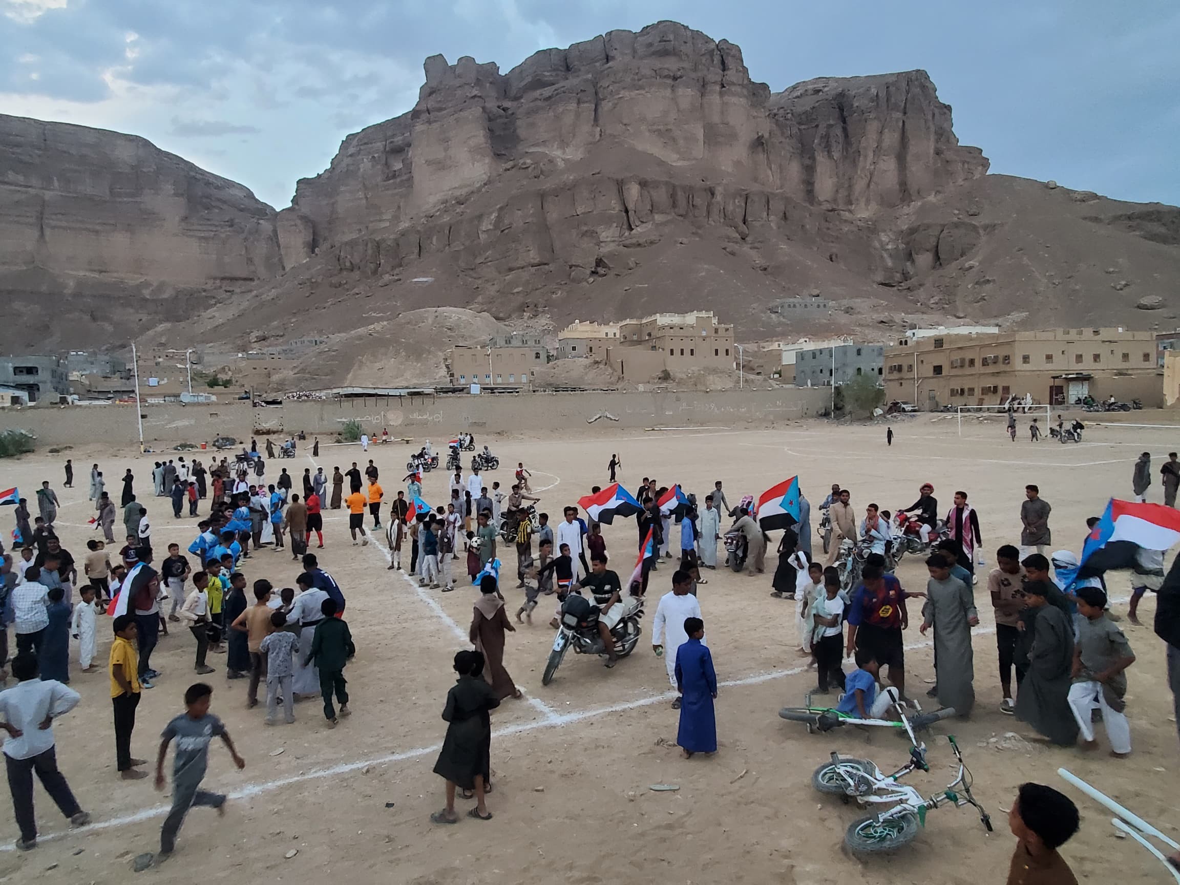 بتنظيم انتقالي حورة ووادي العين.. فريق السفير بحورة يتوج بكأس "الثبات والصمود" 6 بتنظيم انتقالي حورة ووادي العين.. فريق السفير بحورة يتوج بكأس "الثبات والصمود"