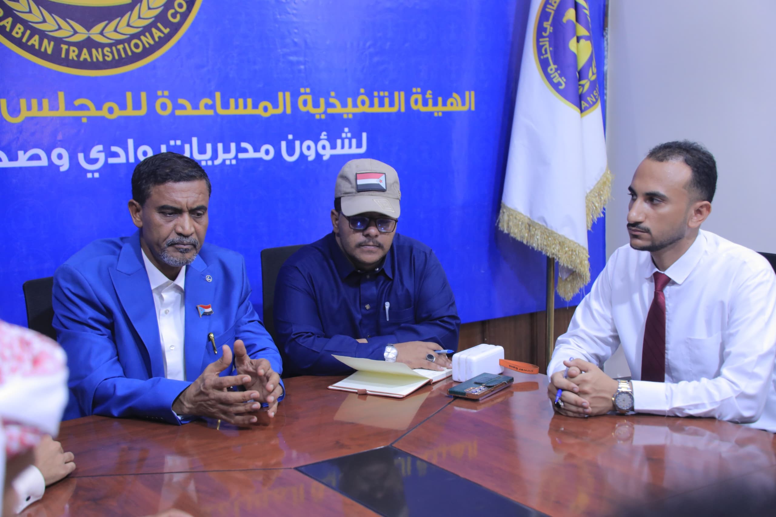 التميمي يناقش مع رؤساء الأقسام الإعلامية بوادي وصحراء حضرموت سبل تطوير الأداء وتعزيز التنسيق التميمي يناقش مع رؤساء الأقسام الإعلامية بوادي وصحراء حضرموت سبل تطوير الأداء وتعزيز التنسيق