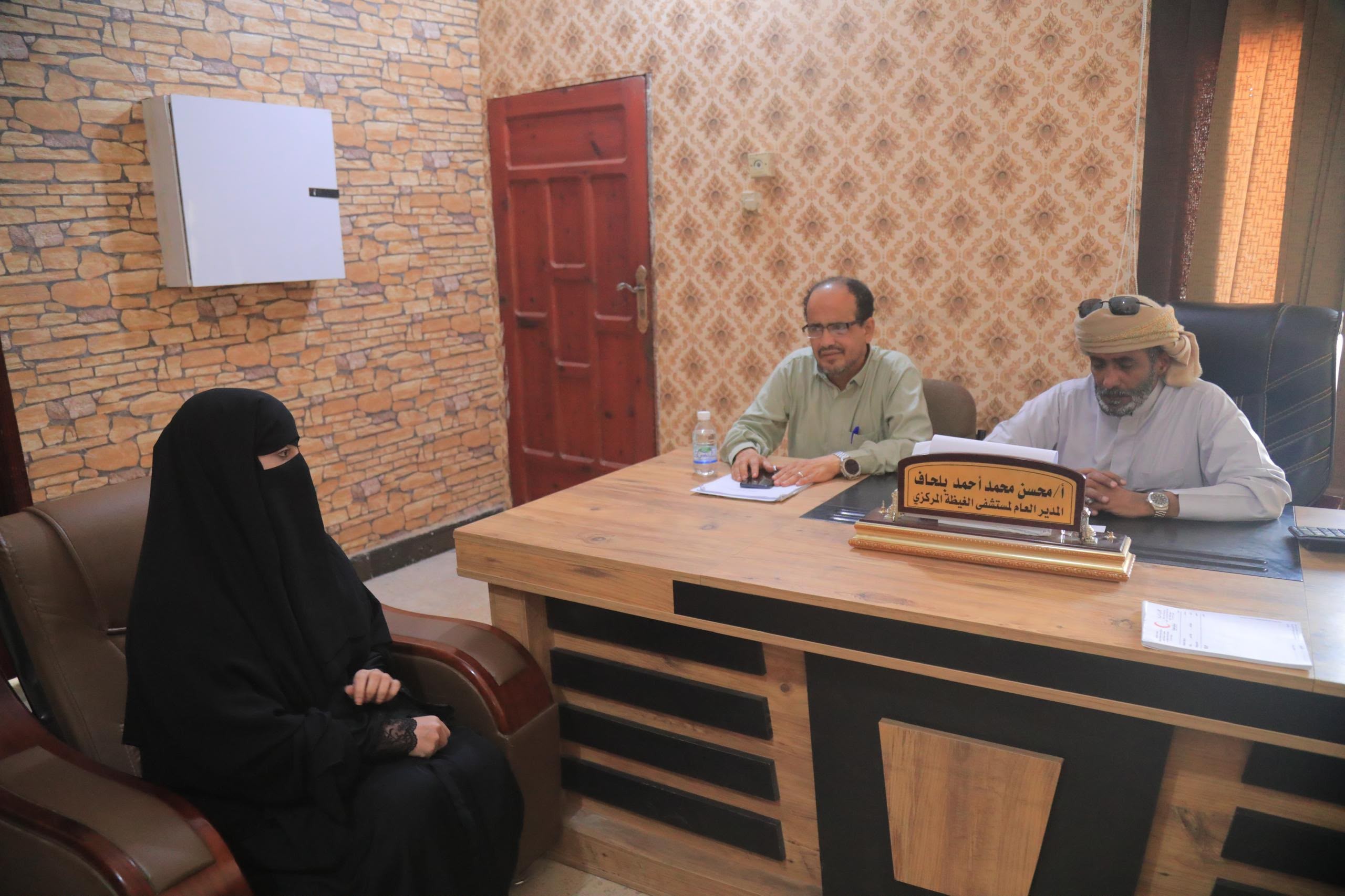 انتقالي المهرة ينفذ مبادرة إنسانية لسداد ديون محتاجين ودعم مرضى الكلى