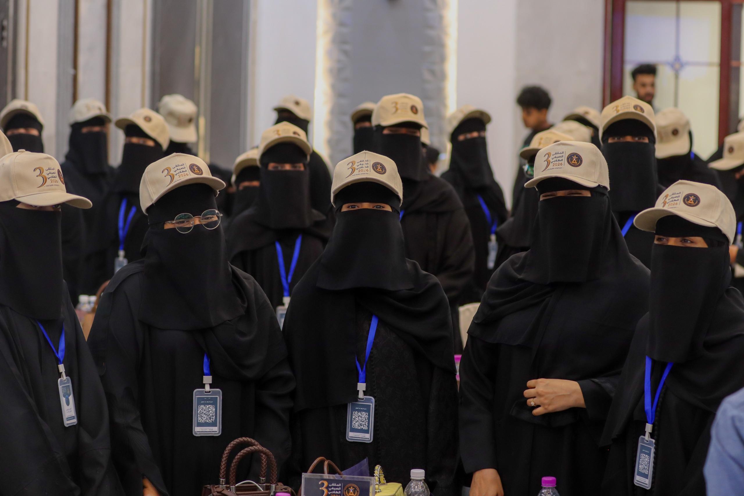 بتنظيم منسقية الانتقالي بجامعة حضرموت.. الملتقى الشبابي يشهد تنفيذ ثلاث ورش تدريبية 1 بتنظيم منسقية الانتقالي بجامعة حضرموت.. الملتقى الشبابي يشهد تنفيذ ثلاث ورش تدريبية