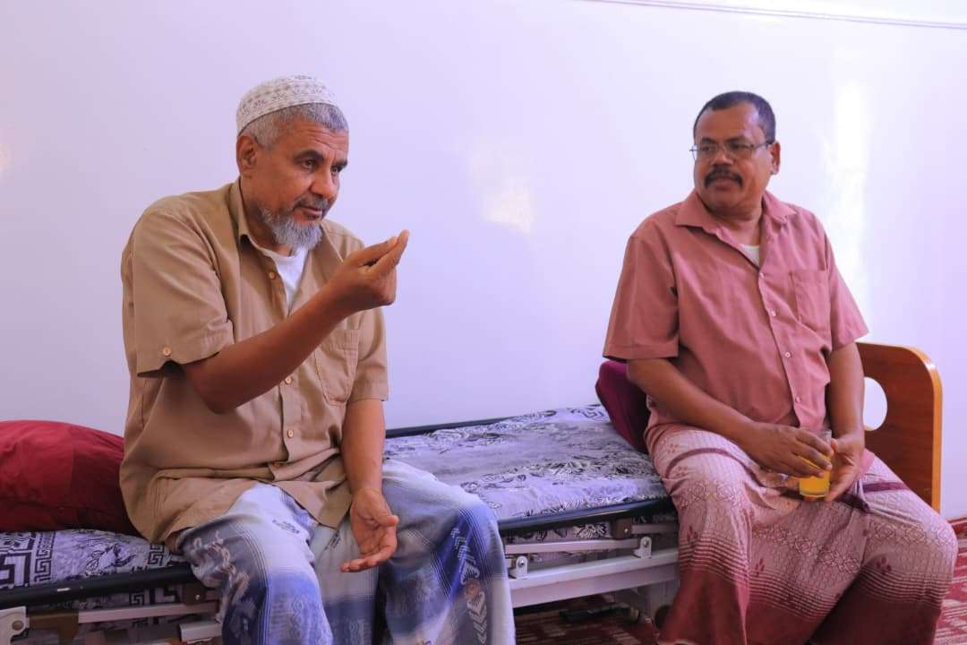 انتقالي القطن يطمئن على صحة مقدم عدة الألعاب الشعبية والشبواني ردفان عوض باعطوه