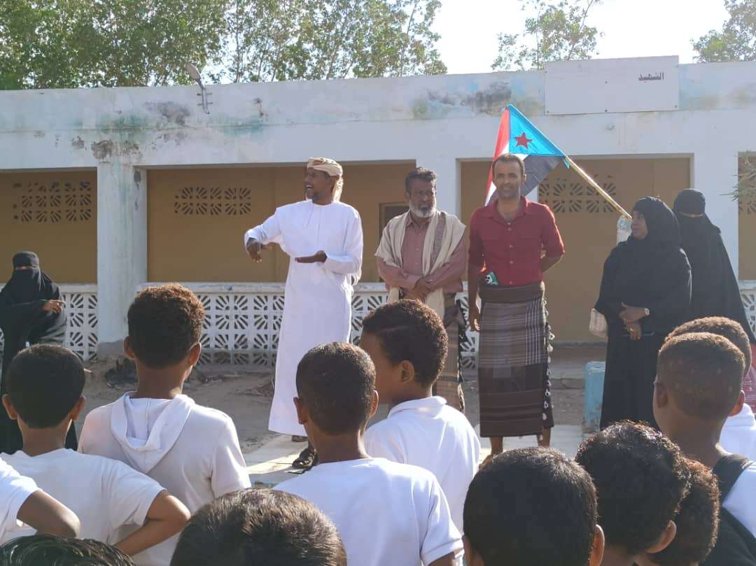 انتقالي زنجبار يواصل تنفيذ برنامج تعزيز الهوية الوطنية الجنوبية في مدارس المديرية