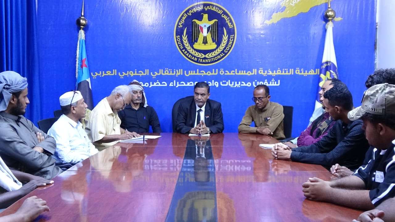 التميمي يلتقي صحفيي وإعلاميي وادي وصحراء حضرموت استعدادًا لمليونية التعبئة الشعبية العامة التميمي يلتقي صحفيي وإعلاميي وادي وصحراء حضرموت استعدادًا لمليونية التعبئة الشعبية العامة