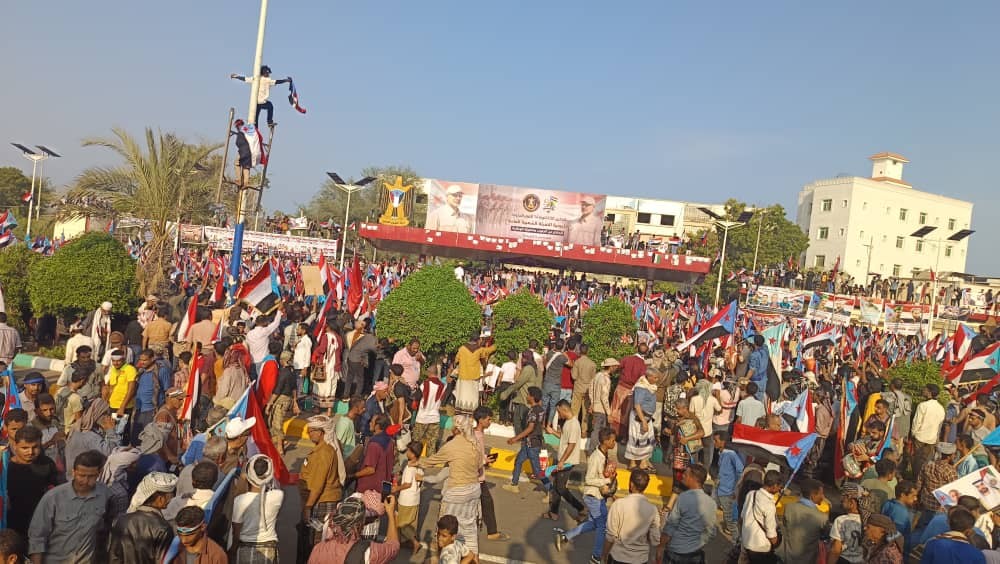 كلمة الأمين العام أمام الحشود الجماهيرية في مليونية التعبئة الشعبية للدفاع عن الجنوب بالعاصمة عدن 2 كلمة الأمين العام أمام الحشود الجماهيرية في مليونية التعبئة الشعبية للدفاع عن الجنوب بالعاصمة عدن