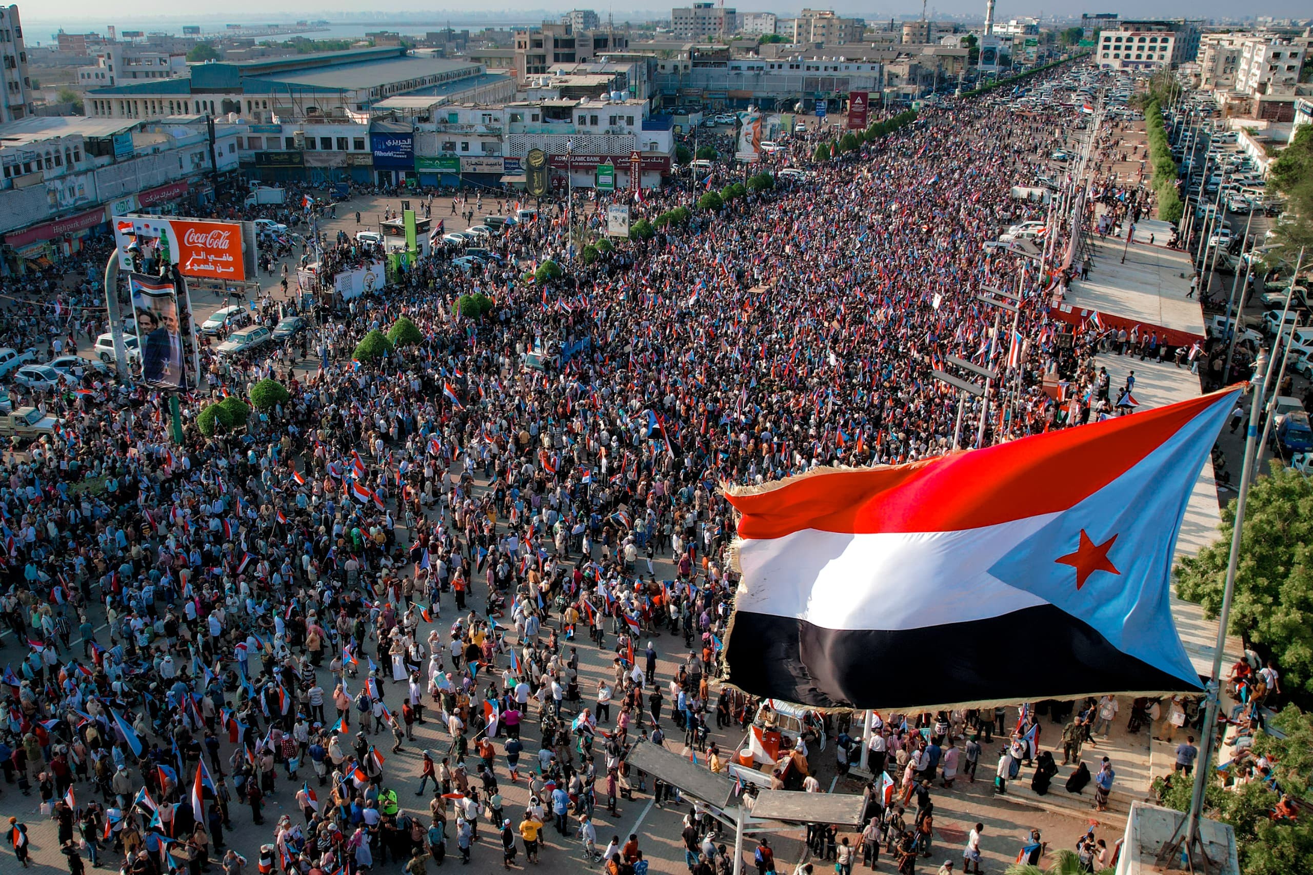 كلمة الأمين العام أمام الحشود الجماهيرية في مليونية التعبئة الشعبية للدفاع عن الجنوب بالعاصمة عدن 5 كلمة الأمين العام أمام الحشود الجماهيرية في مليونية التعبئة الشعبية للدفاع عن الجنوب بالعاصمة عدن