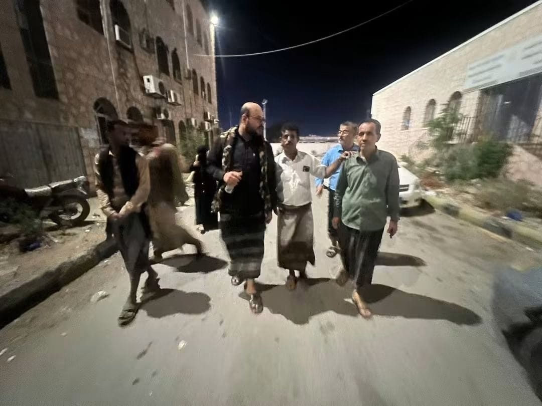 الجفري يتفقد مركز نقل الدم بساحل حضرموت لإسعاف جرحى هجوم شبوة الجفري يتفقد مركز نقل الدم بساحل حضرموت لإسعاف جرحى هجوم شبوة
