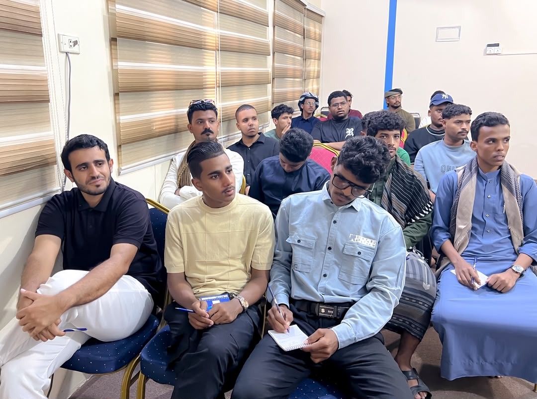 منسقية الانتقالي بجامعة حضرموت تدشن ملتقى الفكر والتنمية بأمسية سياسية وفكرية 1 منسقية الانتقالي بجامعة حضرموت تدشن ملتقى الفكر والتنمية بأمسية سياسية وفكرية