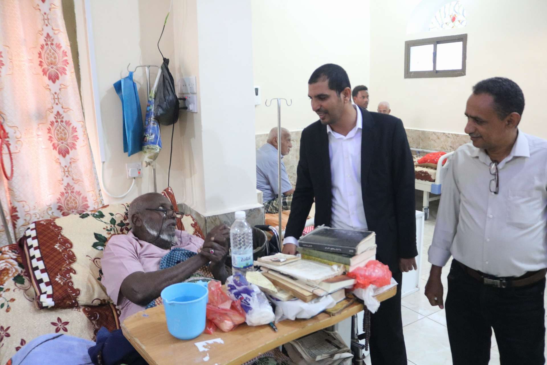 الأمانة العامة تتفقد دار المسنين ومرضى السرطان في العاصمة عدن