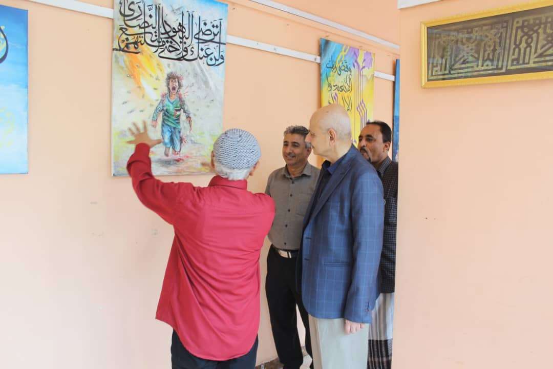 انتقالي العاصمة عدن يدشن معرض "لبيب" التشكيلي للحروف العربية