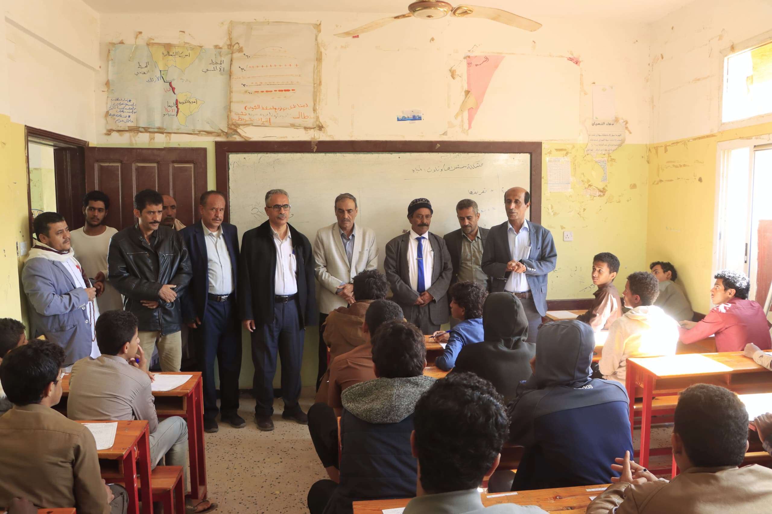 انتقالي شبوة والسلطة المحلية يدشنان اختبارات الفصل الأول للعام الدراسي 2025–2026