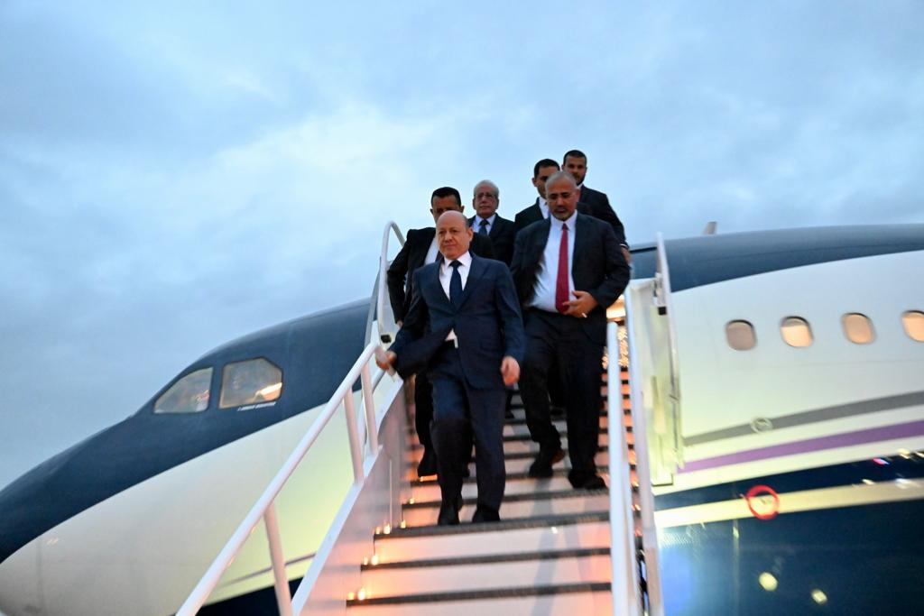الرئيس الزُبيدي يصل مدينة نيويورك الأمريكية للمشاركة في أعمال الدورة 78 للجمعية العامة للأمم المتحدة